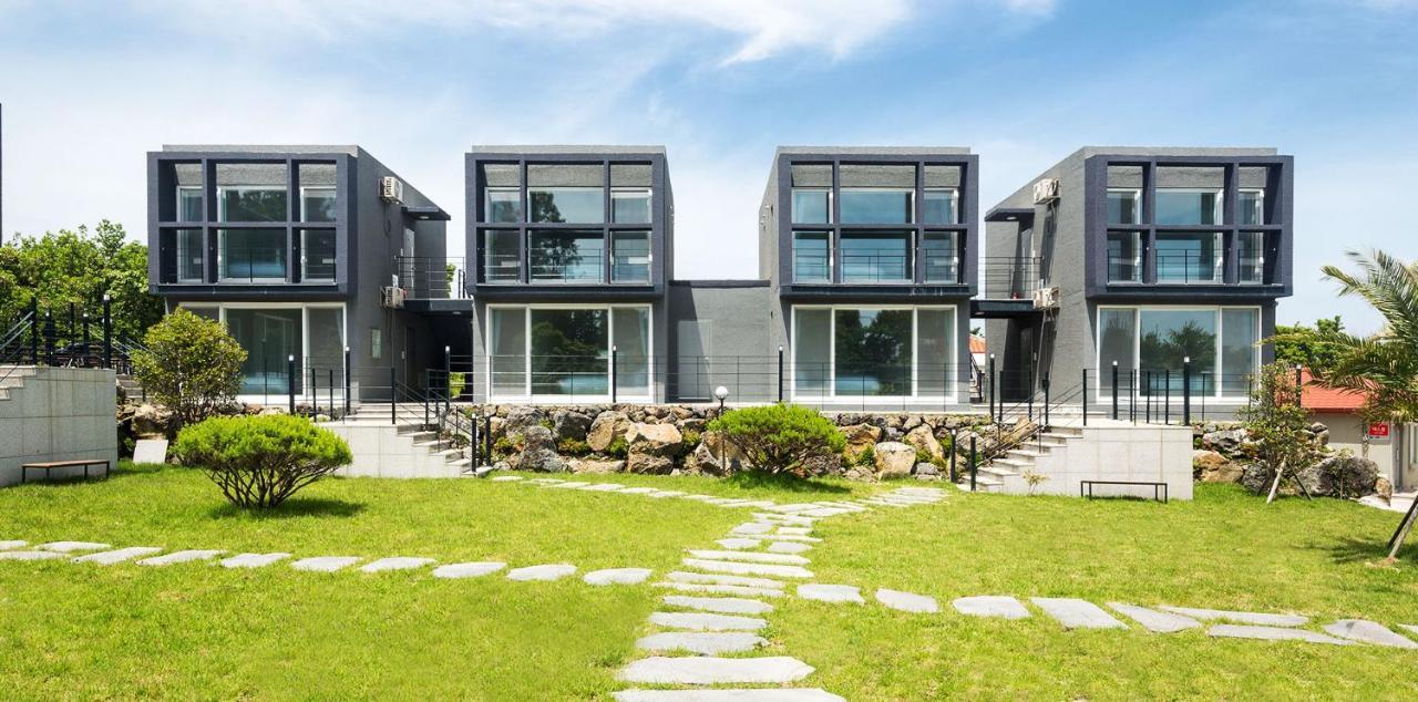 Donnaeko Pension 西归浦市 外观 照片